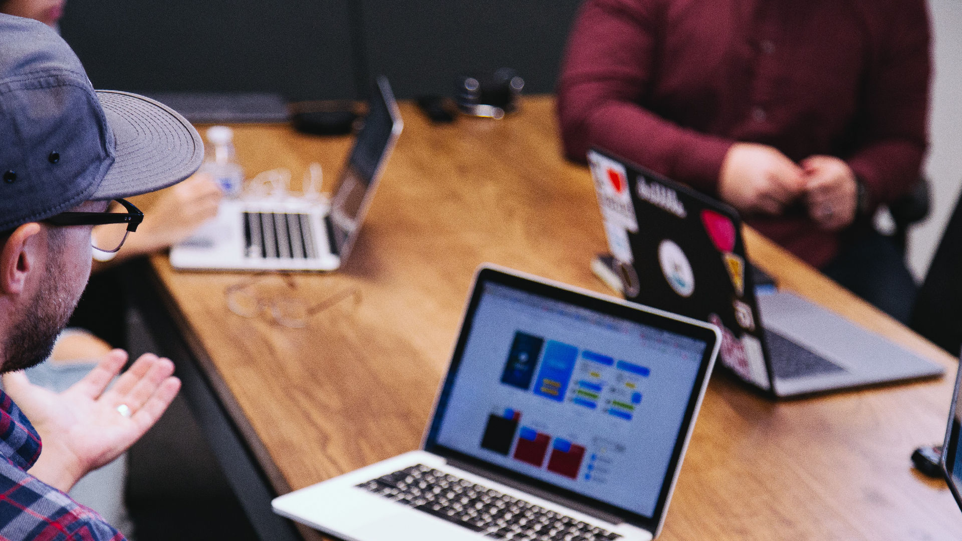 Consultoria e agência de marketing digital - Entenda as diferenças